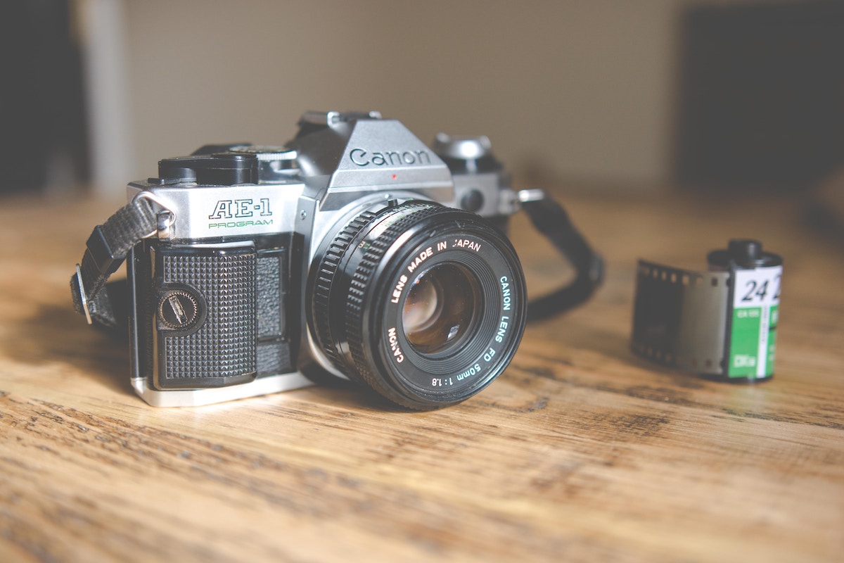 Exploring the Advantages of Film Photography in the Digital Age